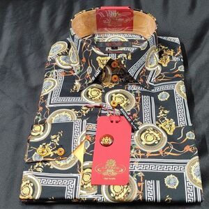 AXXESS MEN'S LONG SLEEVE FINE COTTON BUTTON CUFF SHIRT.